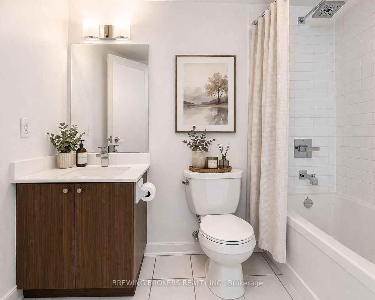 5740 Yonge Street #1307 - Photo 6 of 13