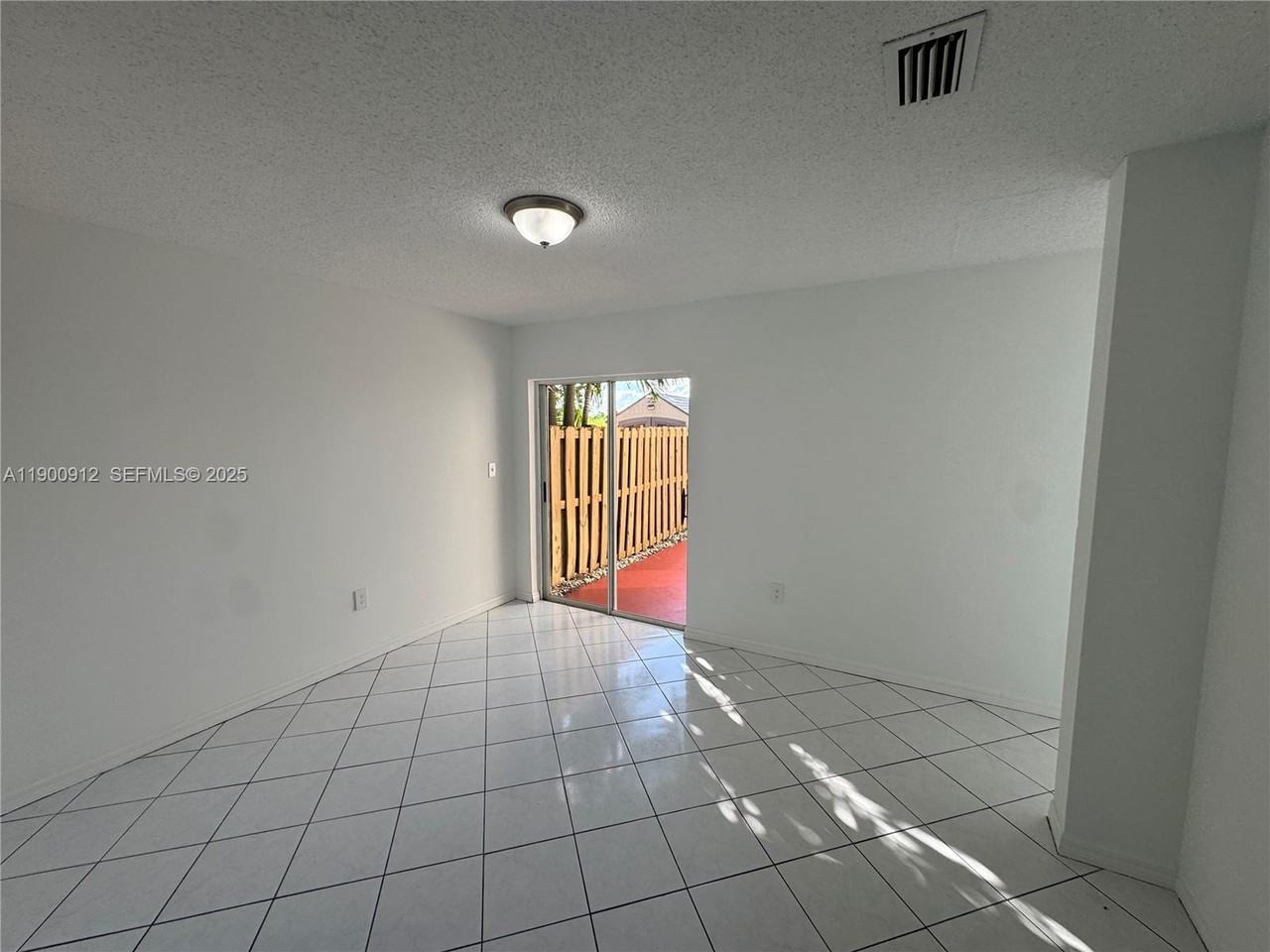 11367 Southwest 161st Place - Photo 3 of 32