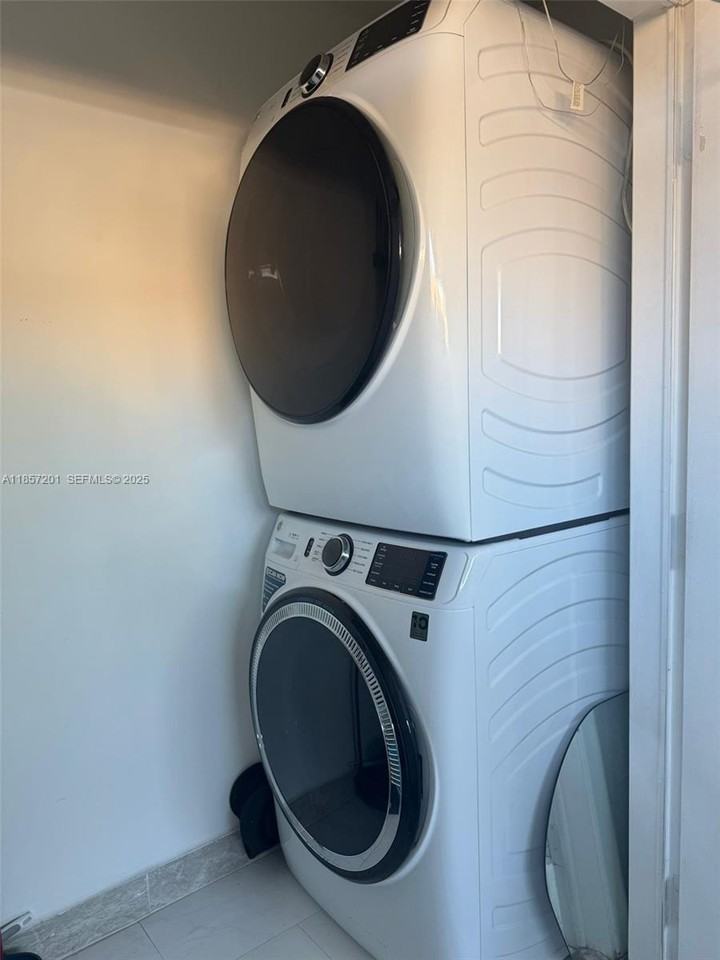 5402 Southwest 138th Avenue #5402 - Photo 2 of 11