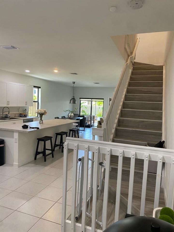 25417 Southwest 108th Court - Photo 7 of 43