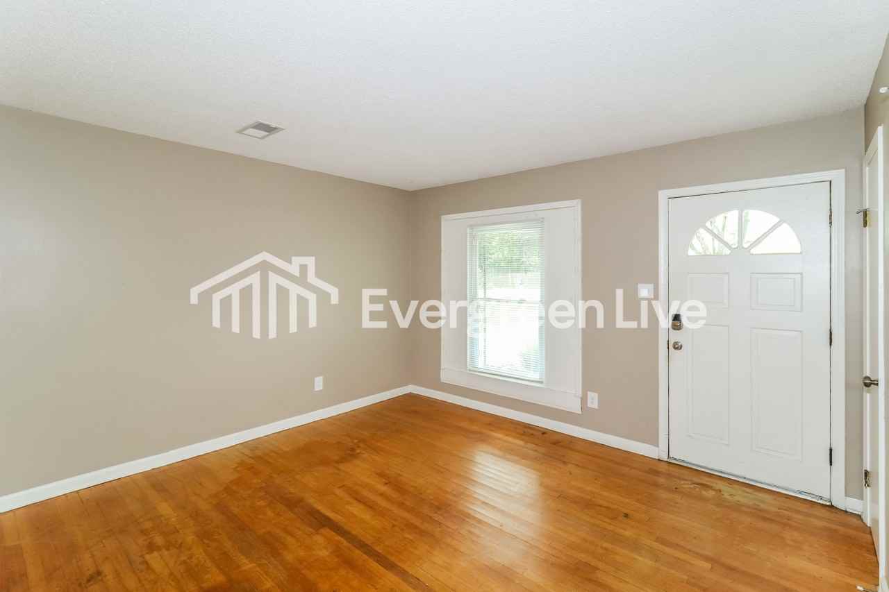 4302 Almo Ave - Photo 3 of 15