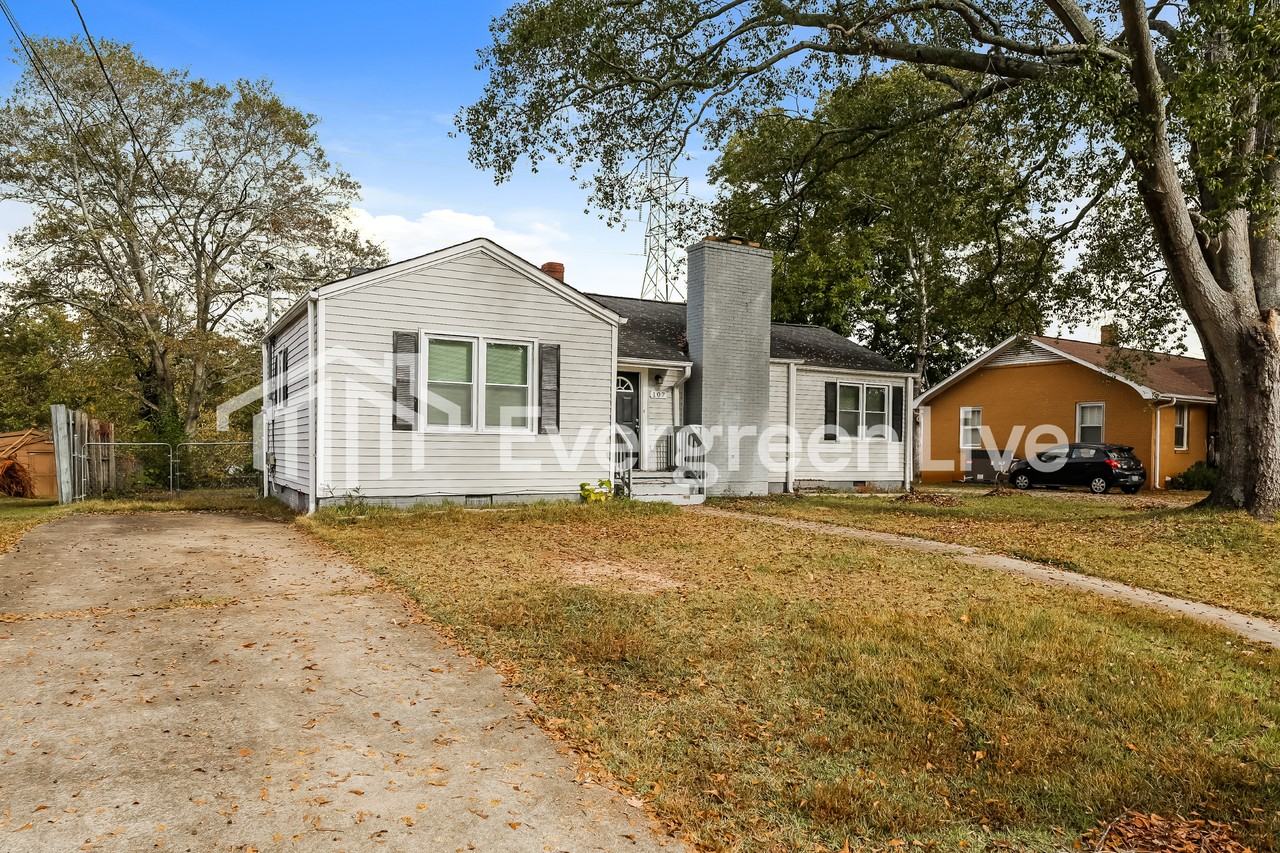 107 Crest Ct - Photo 2 of 15