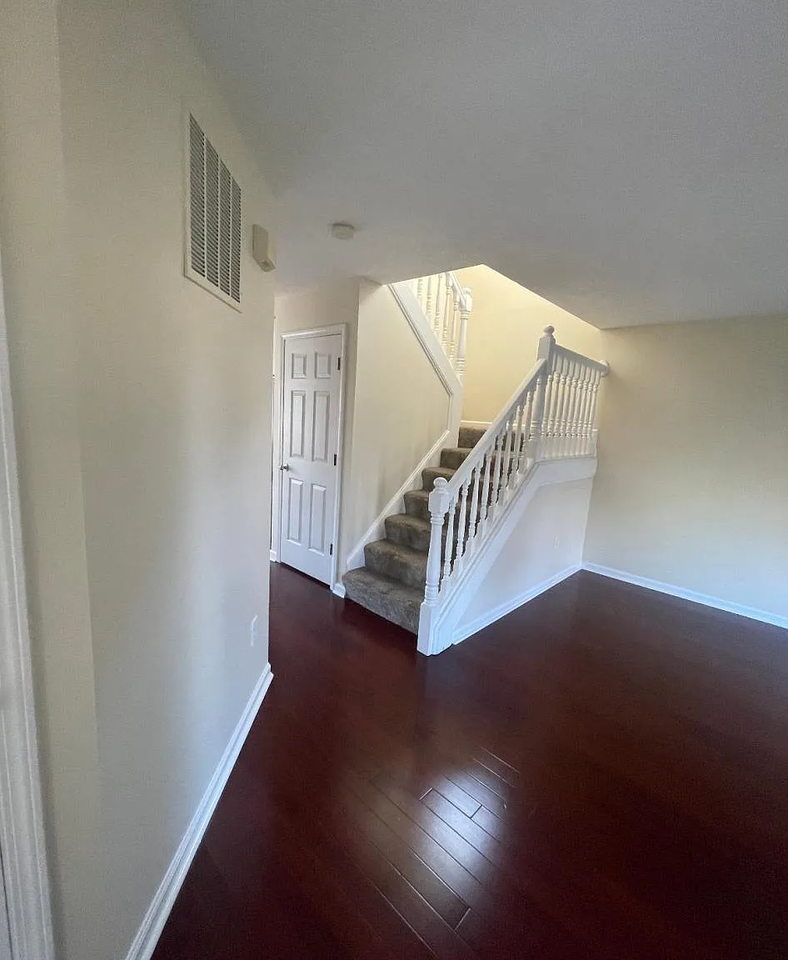 2523 N New Jersey St - Photo 6 of 17