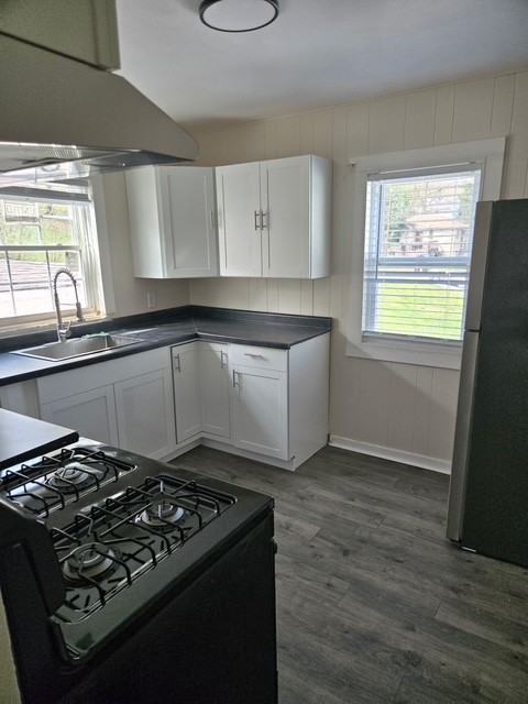 172 Lunetta St #172 - Photo 3 of 16