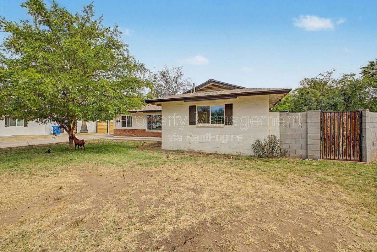 1611 W Gardenia Dr - Photo 5 of 10