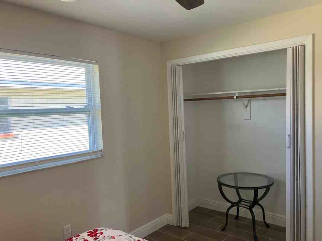 4931 Hazner St - Photo 4 of 10