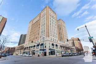 4607 N Sheridan Rd - Photo 1 of 1