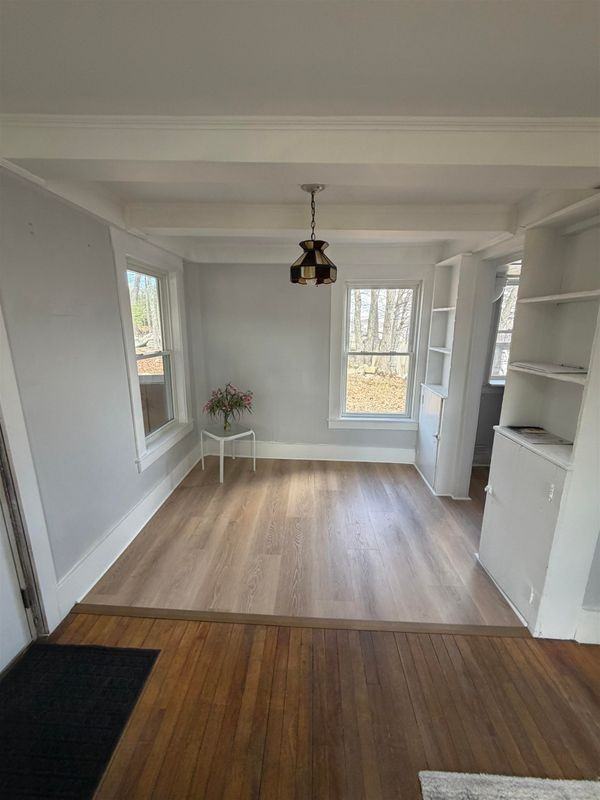 303 N State St - Photo 2 of 24