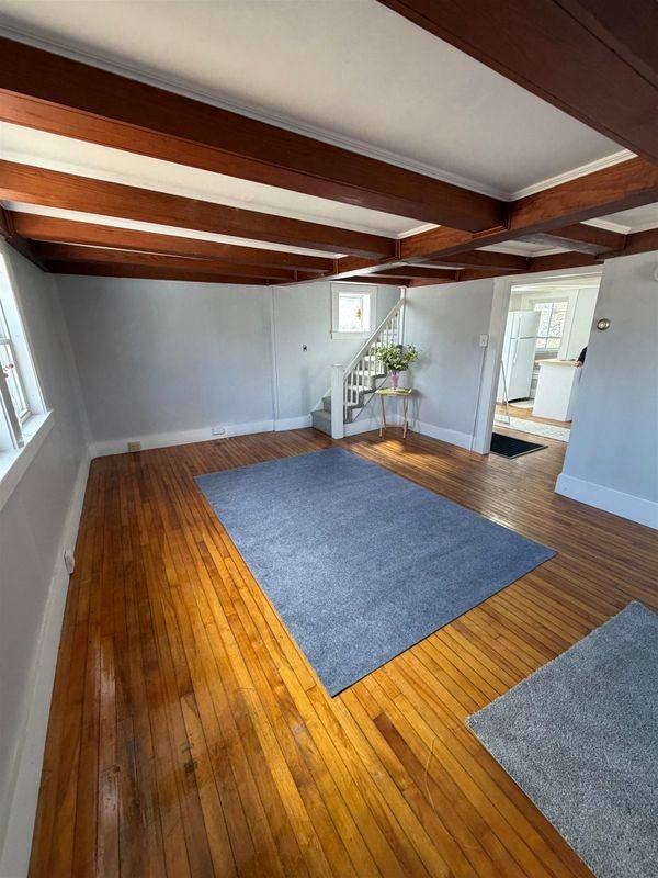 303 N State St - Photo 5 of 24