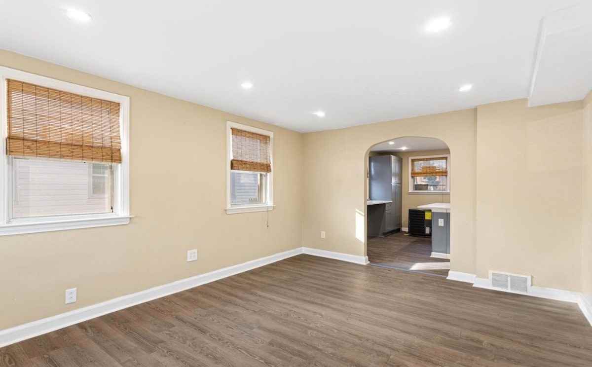 112 Juliana Ter - Photo 2 of 12