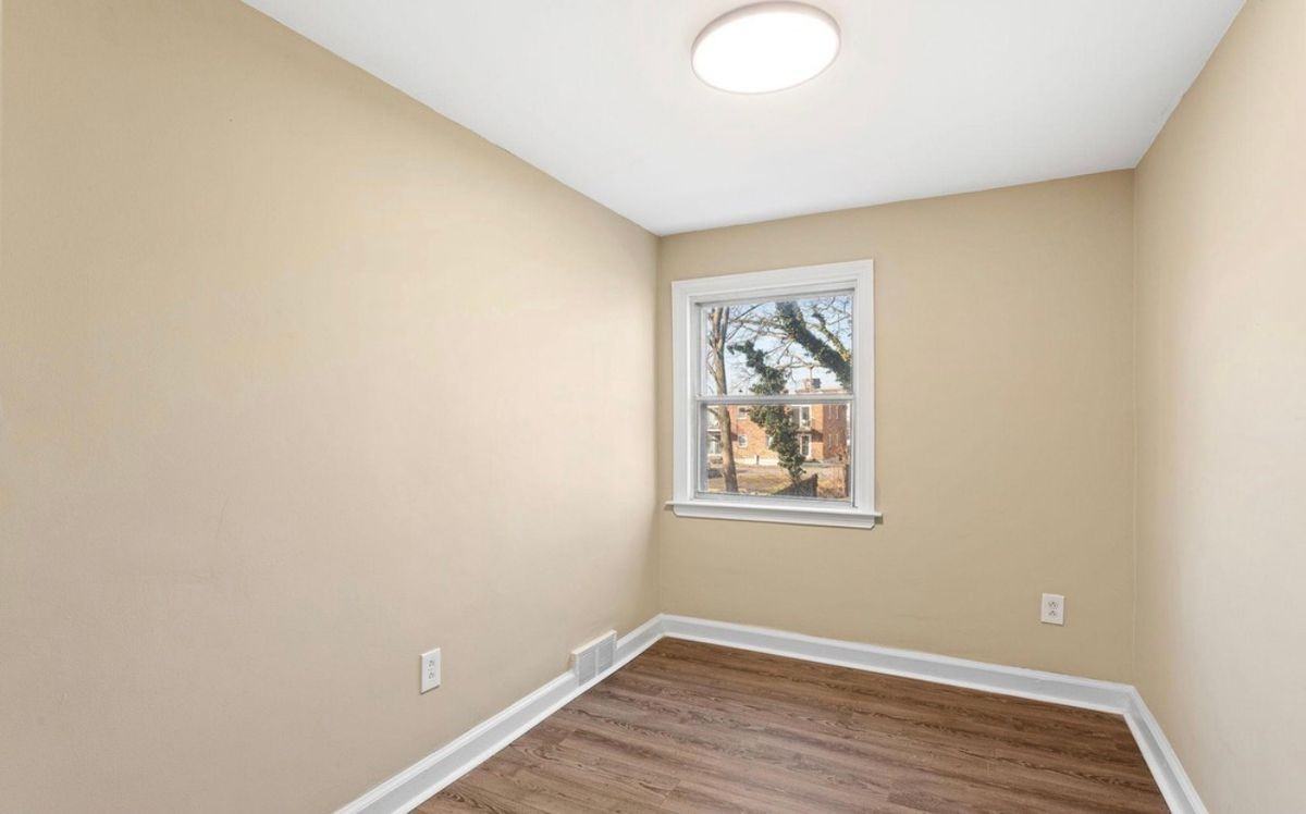 112 Juliana Ter - Photo 7 of 12