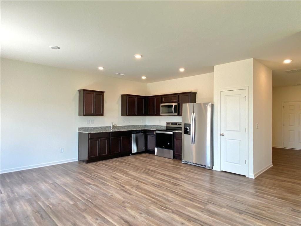 239 Grand Central Way - Photo 5 of 17