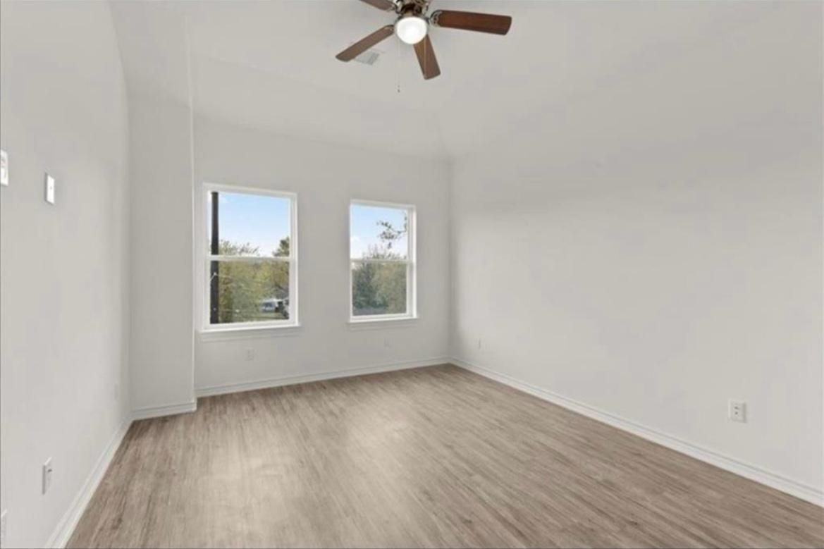 3233 Real St ##A - Photo 5 of 12