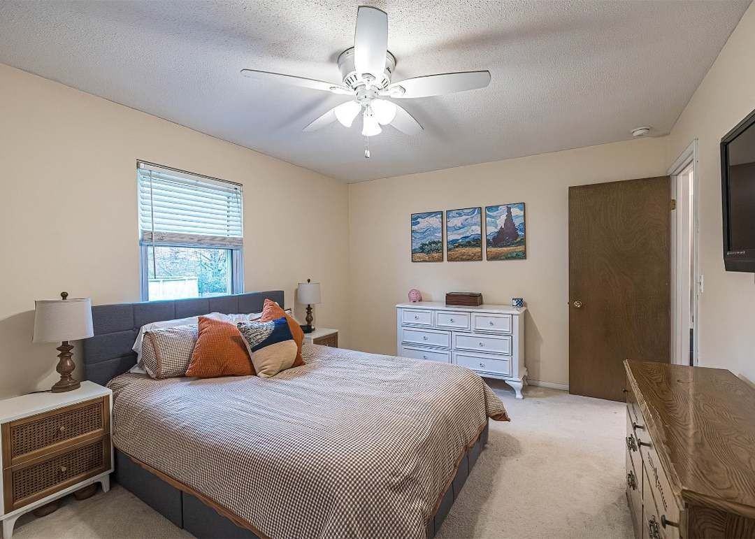 4041 Calico Dr - Photo 3 of 14