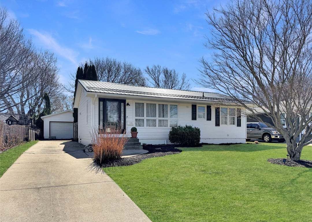 3167 W 24th St - Photo 2 of 29