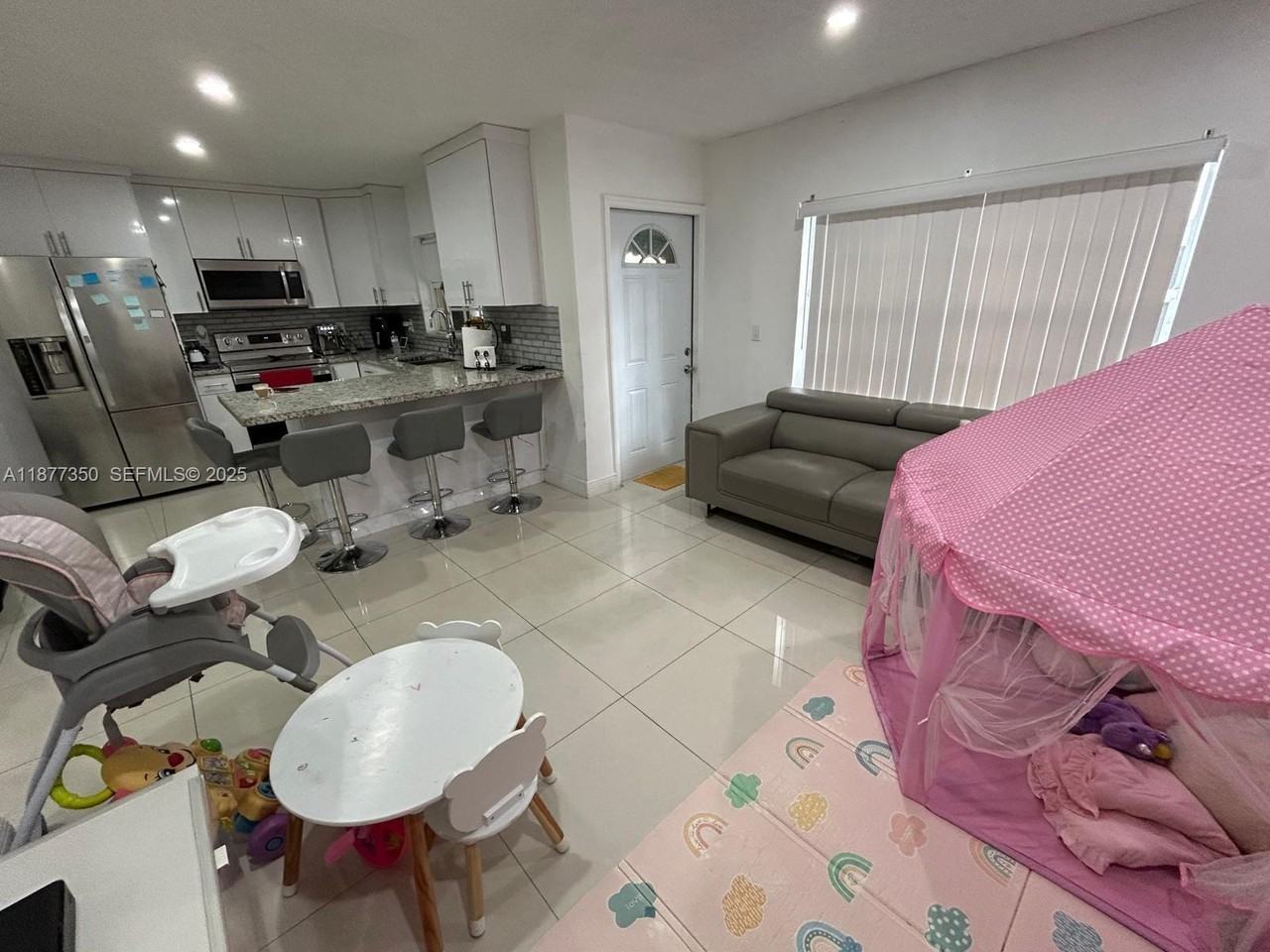 15852 Southwest 68th Terrace #15852 - Photo 3 of 28