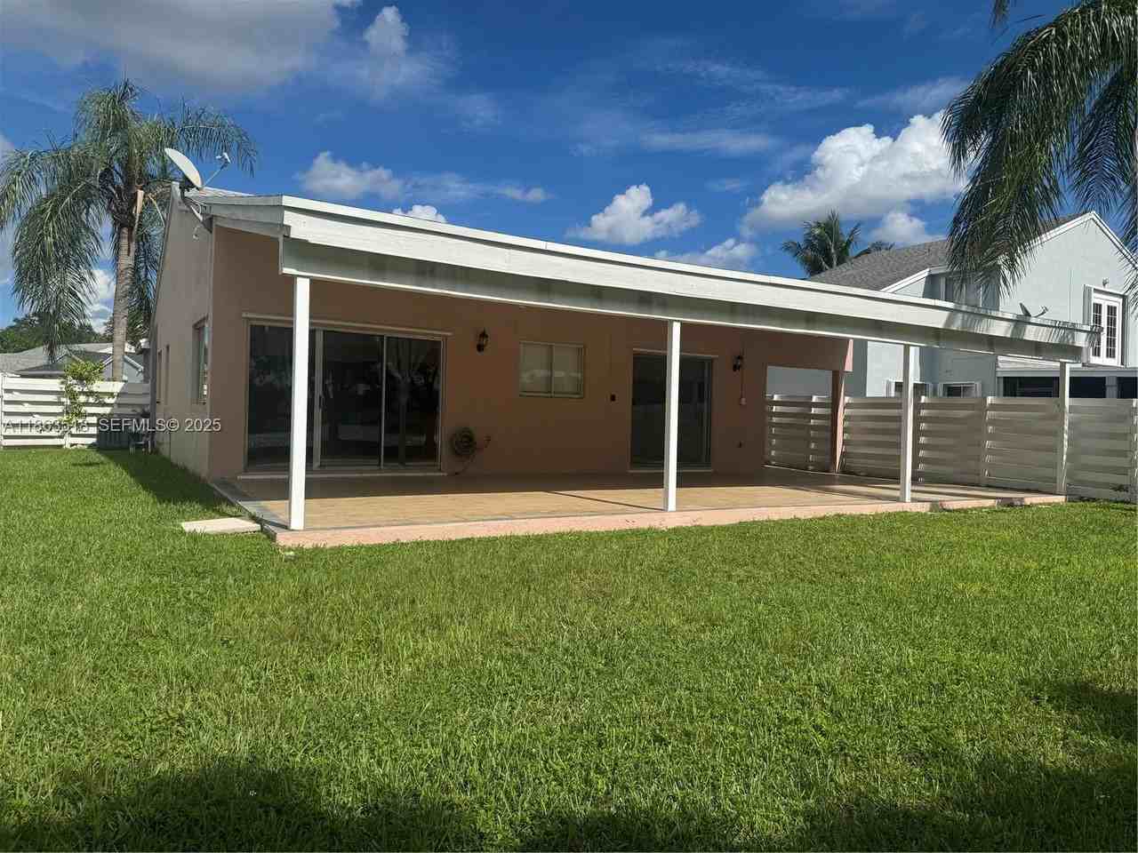 14570 Southwest 145th Place #14570 - Photo 6 of 22