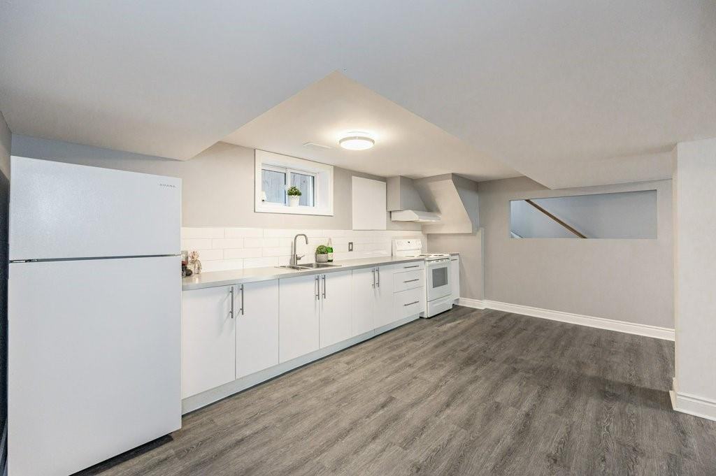 40 Mayflower Ave - Photo 7 of 17