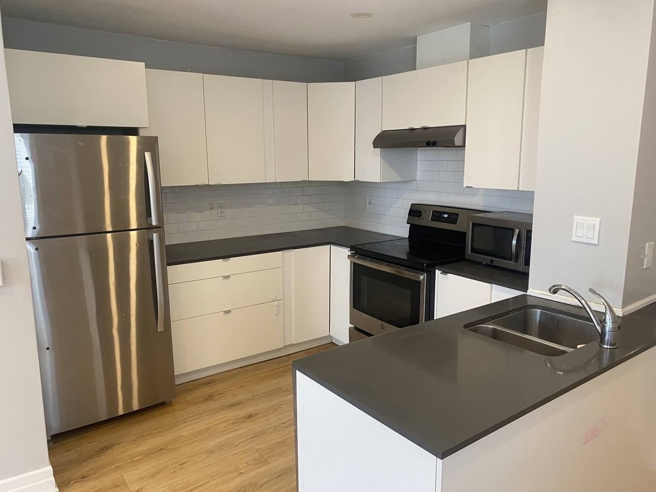 958 Concession Street, Unit 2 - Photo 3 of 6