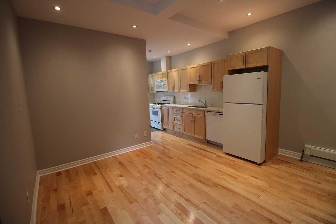 344 Somerset - Photo 4 of 28