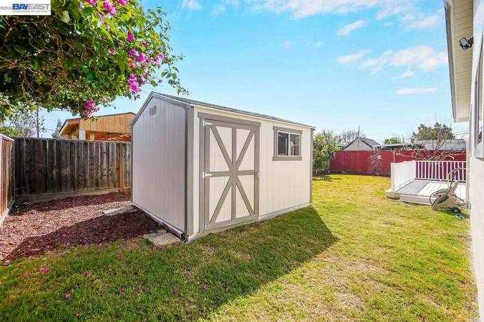 2038 Hartnell Street - Photo 2 of 20