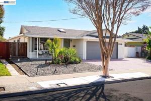 featured image of 2038 Hartnell Street