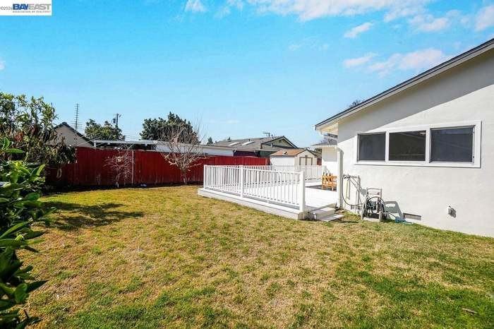 2038 Hartnell Street - Photo 4 of 20