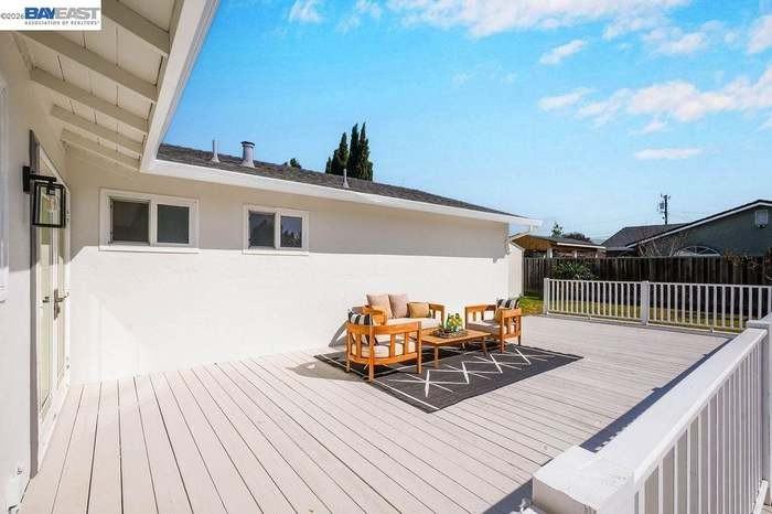 2038 Hartnell Street - Photo 6 of 20