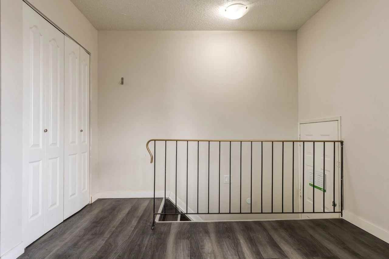 Spruce View Apartments - Photo 4 of 38