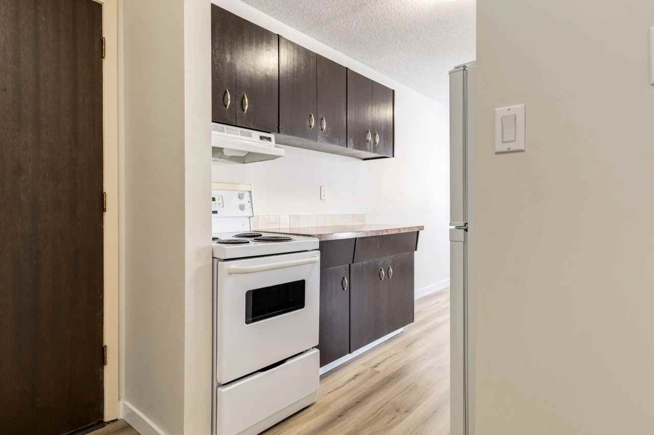 Valhalla Apartments - Photo 4 of 50