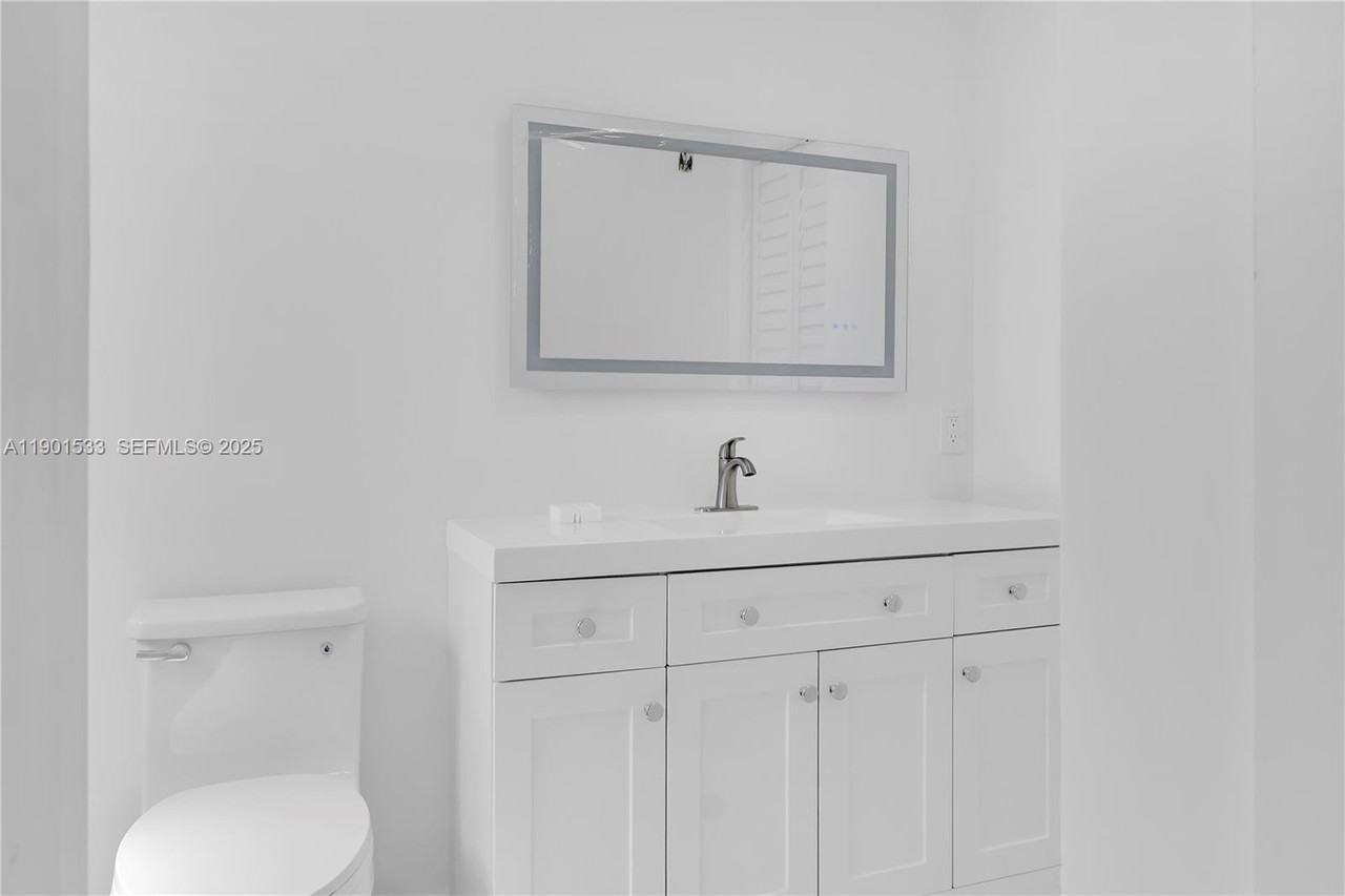 4900 Southwest 106th Avenue #4900 - Photo 6 of 22