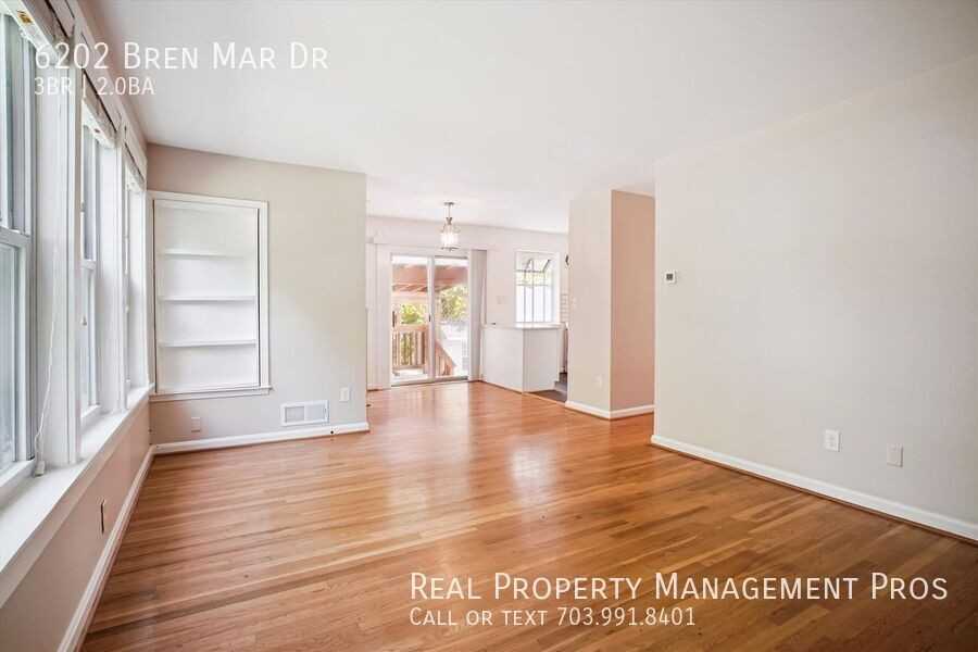 6202 Bren Mar Dr - Photo 6 of 34