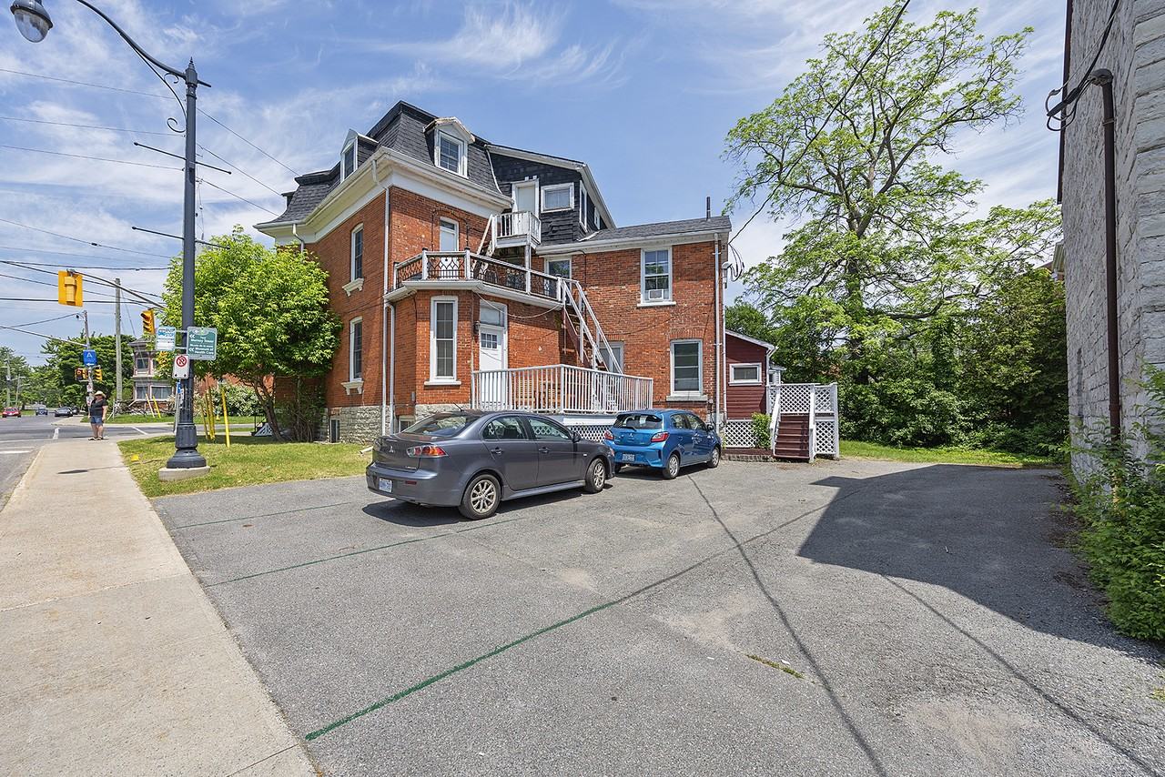 125 King Street East - Photo 4 of 7