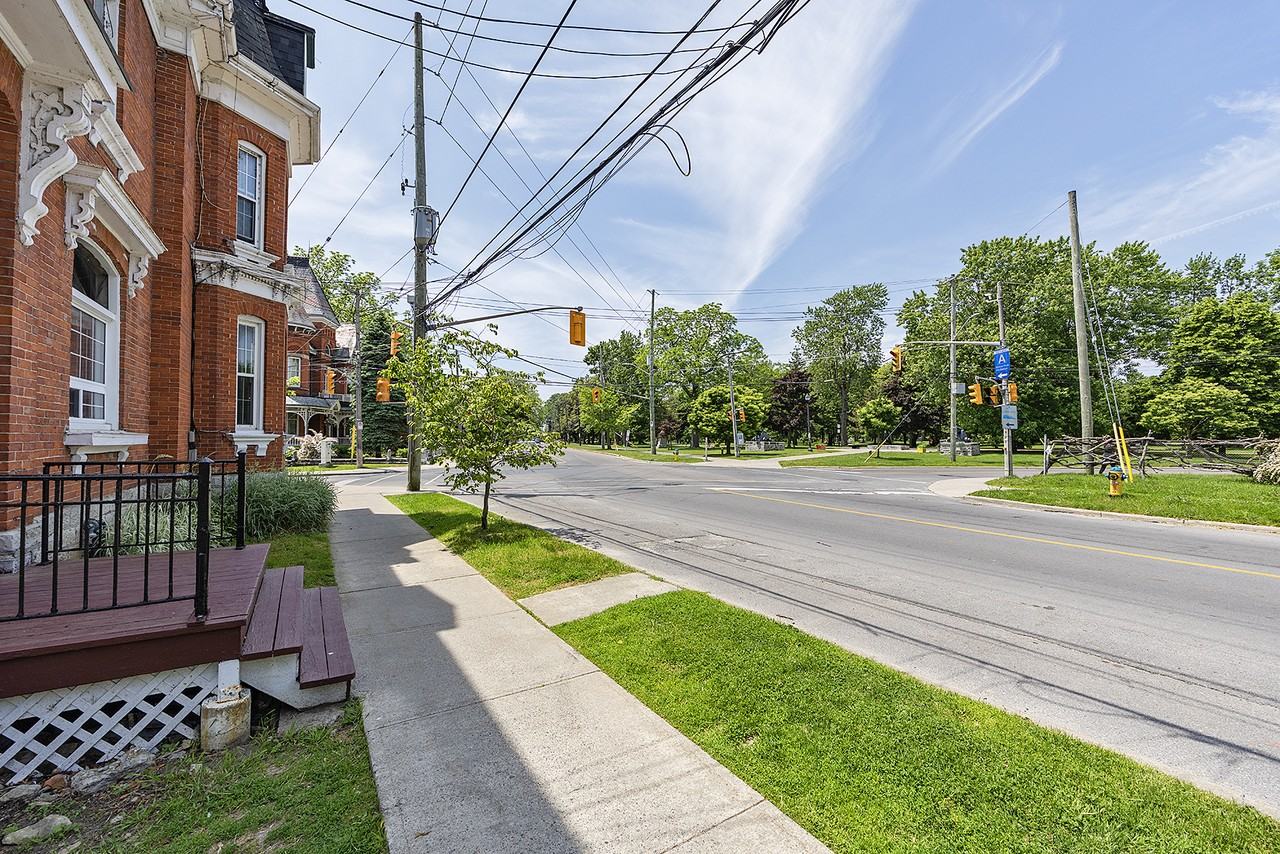 125 King Street East - Photo 6 of 7