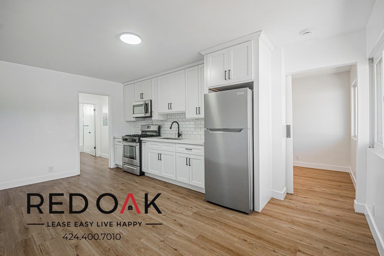 340 W 87th St #4 - Photo 2 of 15