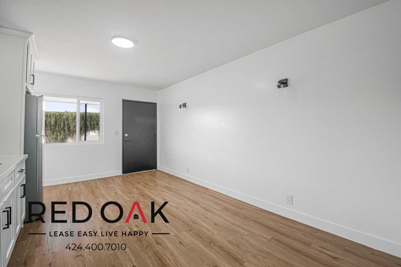 340 W 87th St #4 - Photo 6 of 15