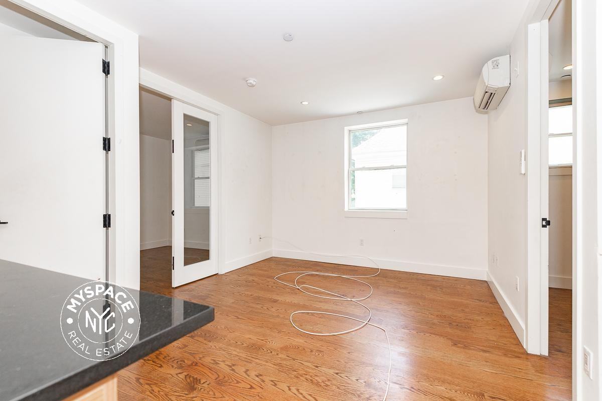 161 Winthrop St #1F - Photo 4 of 10