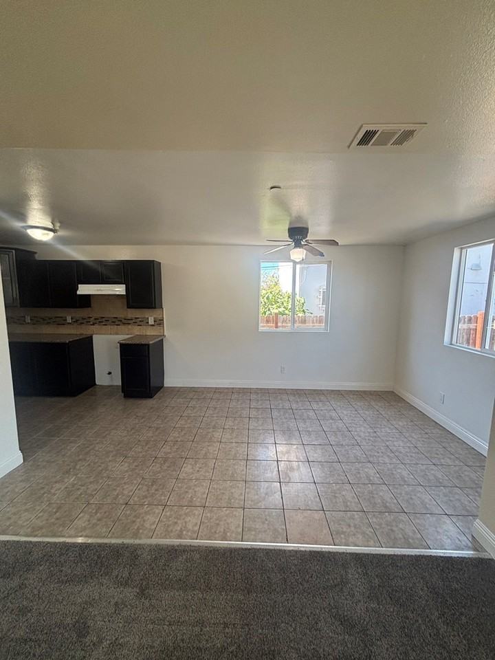 441 East 41st Street - Photo 2 of 21