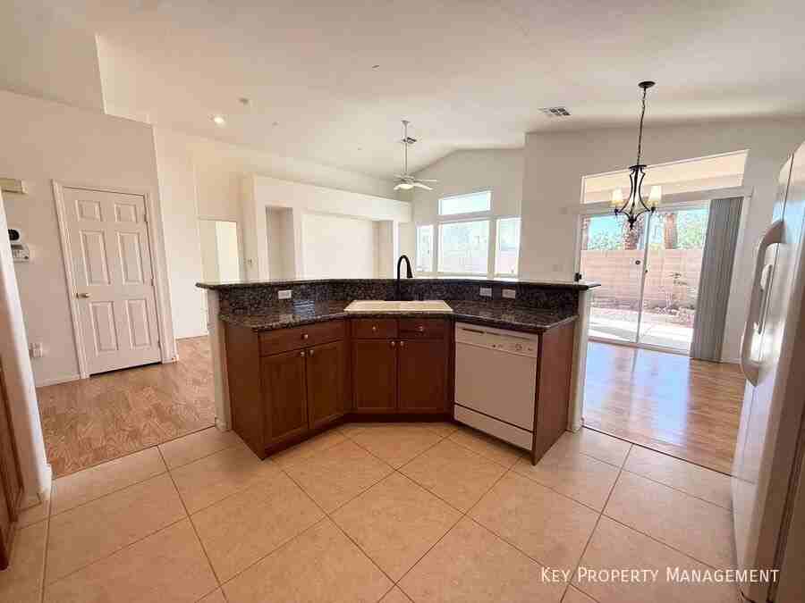 7998 Half Moon Point Dr - Photo 5 of 27