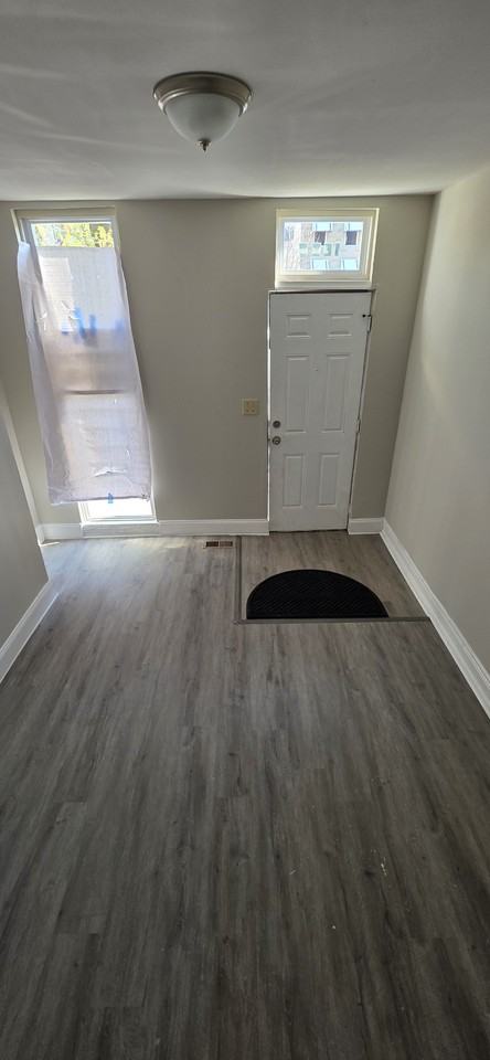 1828 W Lombard St - Photo 3 of 11