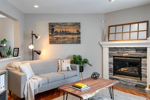 7 Spring View SE - Photo 4 of 29