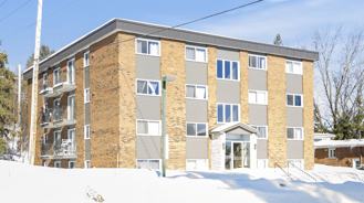 96 Boul. du Mont-Bleu - Photo 1 of 1