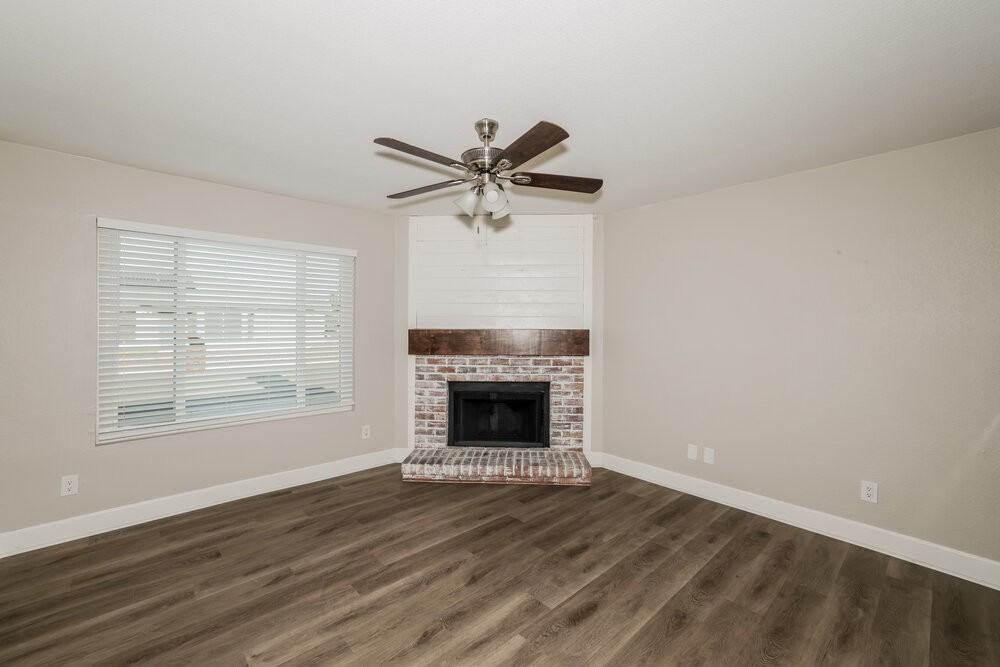 8737 W Bluefield Ave - Photo 7 of 20