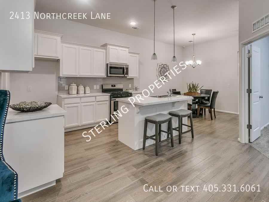 2413 Northcreek Ln - Photo 5 of 28