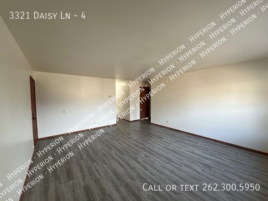 3321 Daisy Ln #4 - Photo 4 of 12