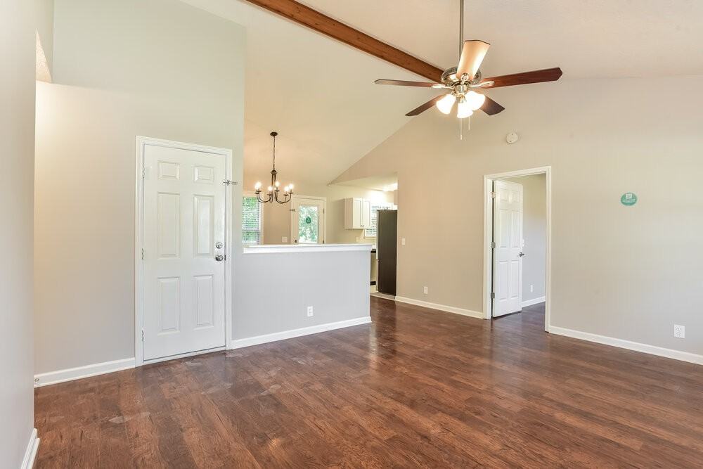 4936 Deerhaven Dr - Photo 4 of 17