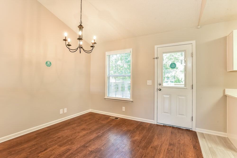 4936 Deerhaven Dr - Photo 7 of 17