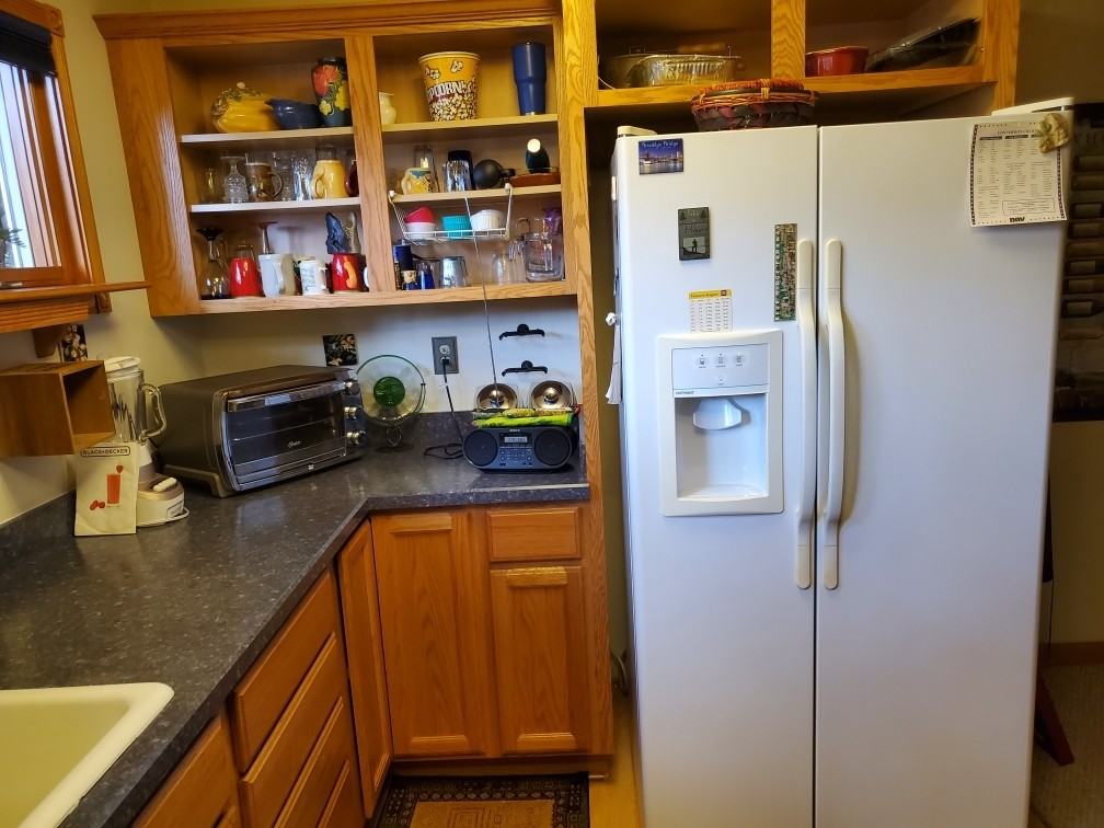 48 Holly Hill Dr #B - Photo 2 of 9