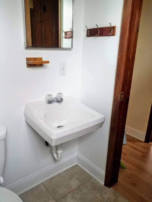 512 Clinton St - Photo 7 of 16