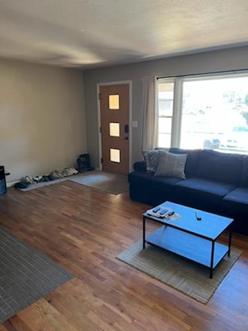 1924 E Grand Ave - Photo 5 of 7